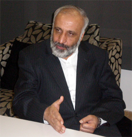 Mohammad Masoom Stanekzai en Barcelona