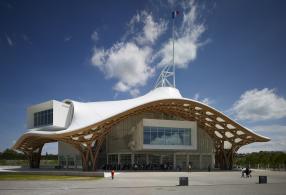 Shigeru Ban Pritzker 2014  centro Pompidou de Metz 