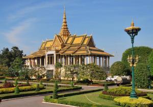 Phnom Penh Palacio Real camboya